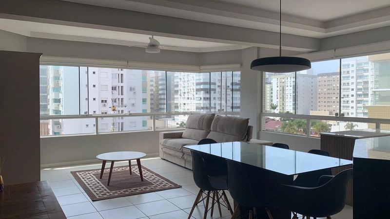 Localização privilegiada - Junto Praça Tiarajú: 1ª foto da galeria de imagens do imóvel