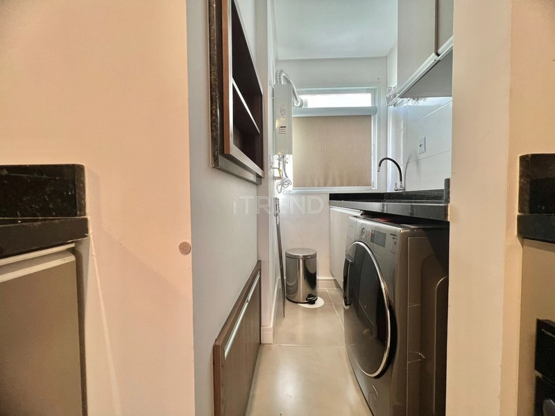 Apartamento finamente mobiliado e decorado: 3ª foto da galeria de imagens do imóvel