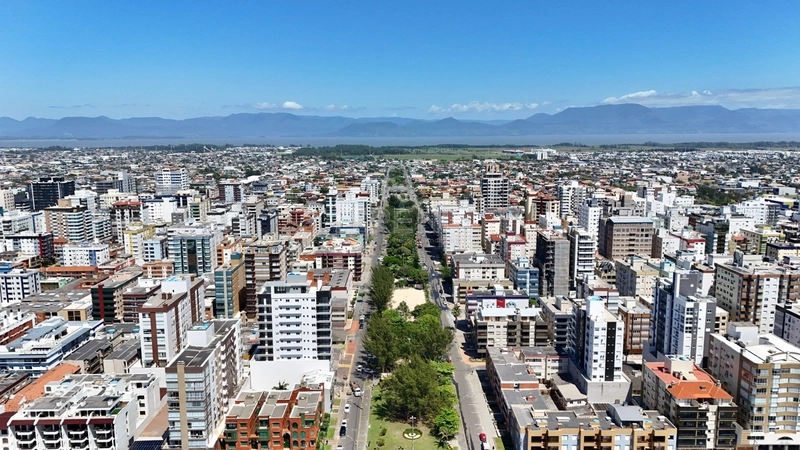 3 dormitórios junto a praça e com vista eterna para o mar: 6ª foto da galeria de imagens do imóvel