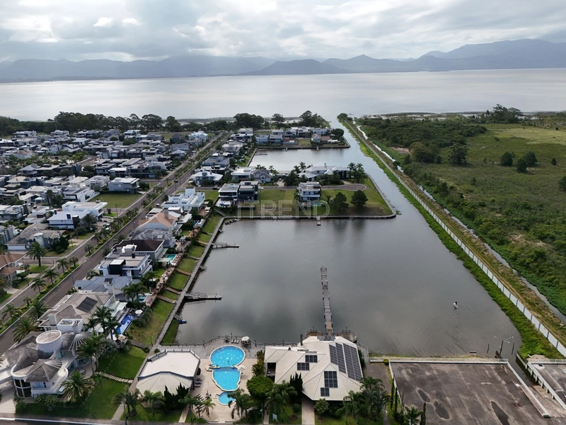 CONDOMÍNIO VELAS DA MARINA SOBRADO À BEIRA DA LAGOA À VENDA !: 44ª foto da galeria de imagens do imóvel