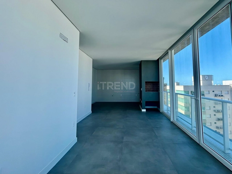 Apartamento de esquina em prédio moderno à 2 quadras do mar: 9ª foto da galeria de imagens do imóvel