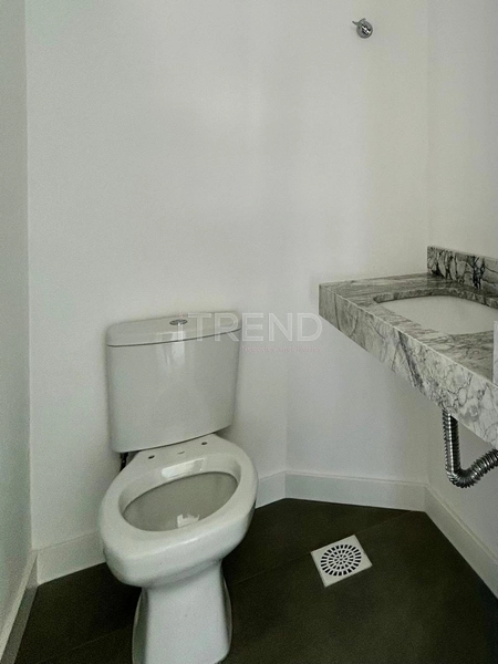 Apartamento de esquina em prédio moderno à 2 quadras do mar: 13ª foto da galeria de imagens do imóvel