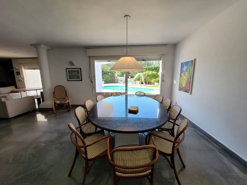 Excelente casa a beira mar de Atlântida: 35ª foto da galeria de imagens do imóvel