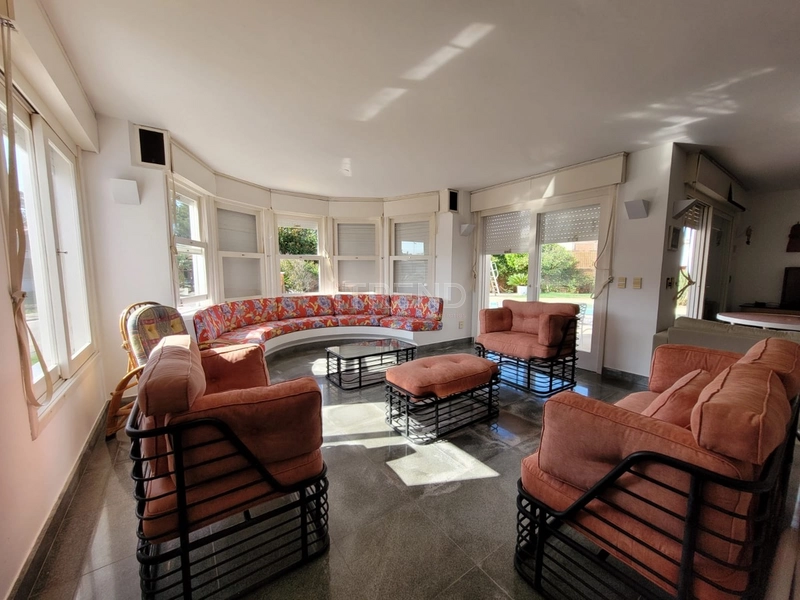 Excelente casa a beira mar de Atlântida: 30ª foto da galeria de imagens do imóvel