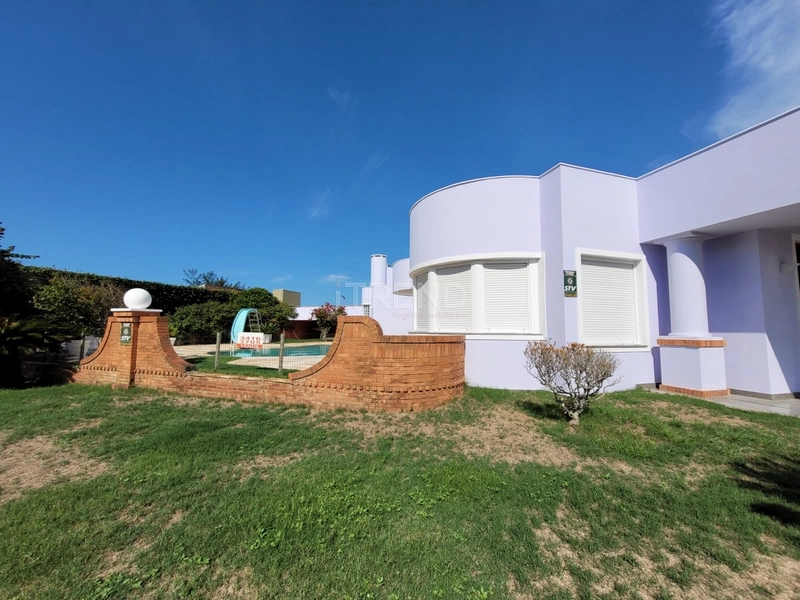 Excelente casa a beira mar de Atlântida: 39ª foto da galeria de imagens do imóvel