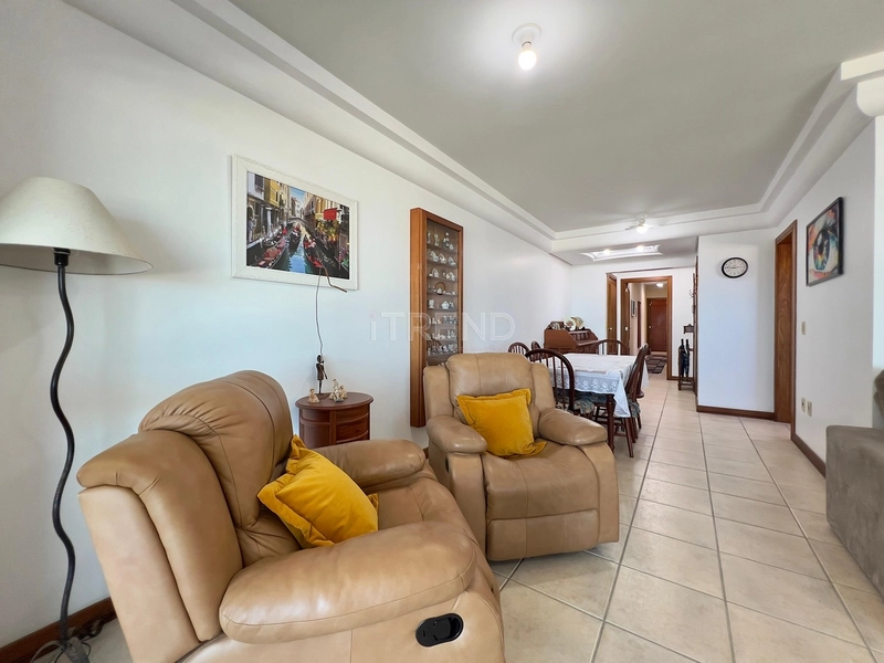 APARTAMENTO À VENDA DE FRENTE PARA O MAR: 8ª foto da galeria de imagens do imóvel