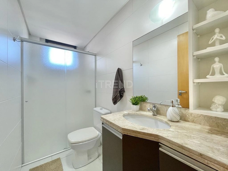 No Centro, andar alto, mobiliado e decorado: 20ª foto da galeria de imagens do imóvel