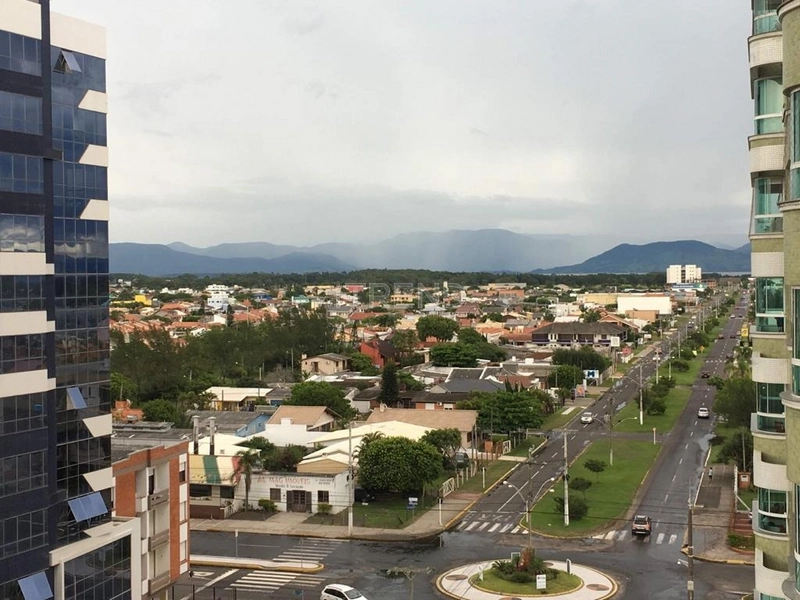Frente Av. Central: 3ª foto da galeria de imagens do imóvel