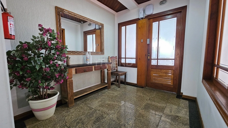 Apartamento de frente com sacada 2 quartos sendo 1 suite com box.: 2ª foto da galeria de imagens do imóvel