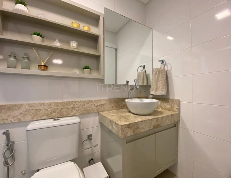 Apartamento mobiliado e decorado de frente no centro da cidade: 6ª foto da galeria de imagens do imóvel