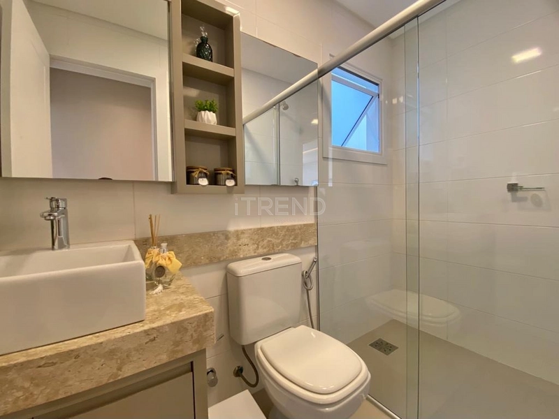 Apartamento mobiliado e decorado de frente no centro da cidade: 4ª foto da galeria de imagens do imóvel