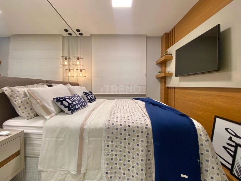 Apartamento mobiliado e decorado de frente no centro da cidade: 1ª foto da galeria de imagens do imóvel