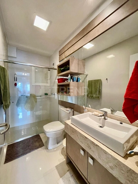 Apartamento de 04 dormitórios  bairro Navegantes e com vista mar !: 30ª foto da galeria de imagens do imóvel