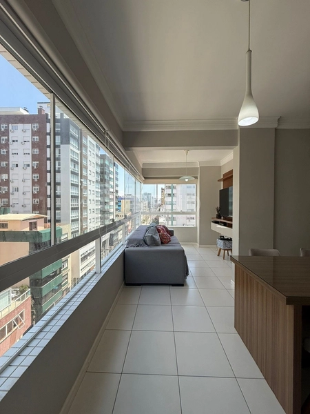 APARTAMENTO DE FRENTE MOBILIADO NO CENTRO DE CAPÃO DA CANOA: 5ª foto da galeria de imagens do imóvel