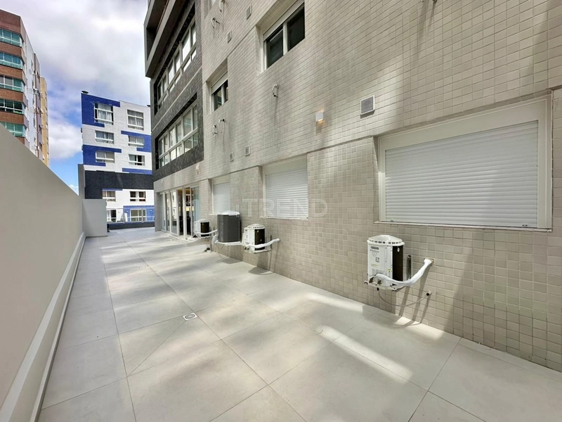 SACADA DE FRENTE E TERRAÇO EM L: 2ª foto da galeria de imagens do imóvel