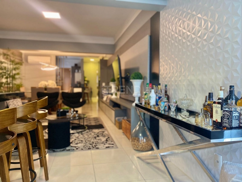 MOBILIADO E DECORADO COM TERRAÇO!: 3ª foto da galeria de imagens do imóvel