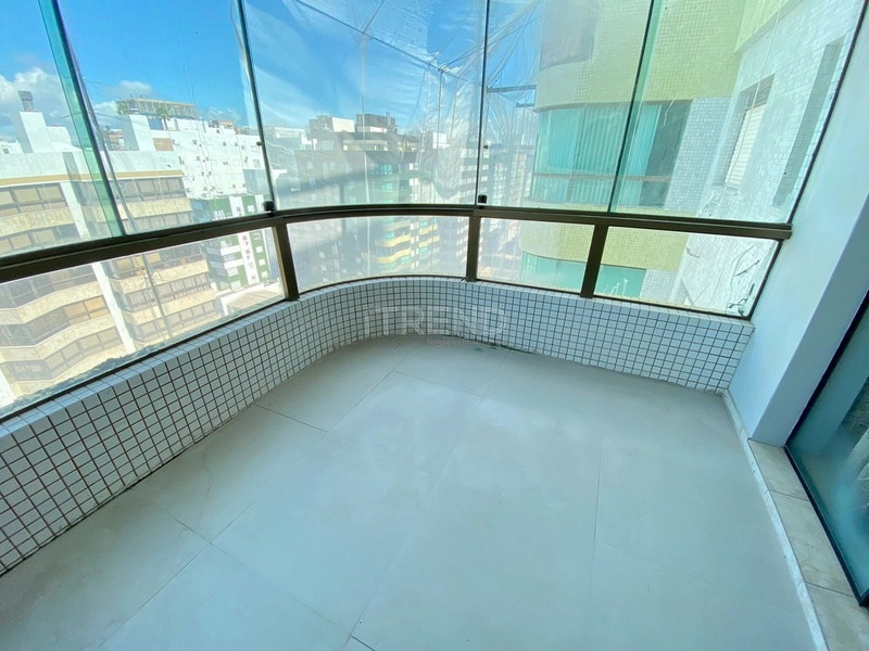 Cobertura duplex com piscina: 25ª foto da galeria de imagens do imóvel