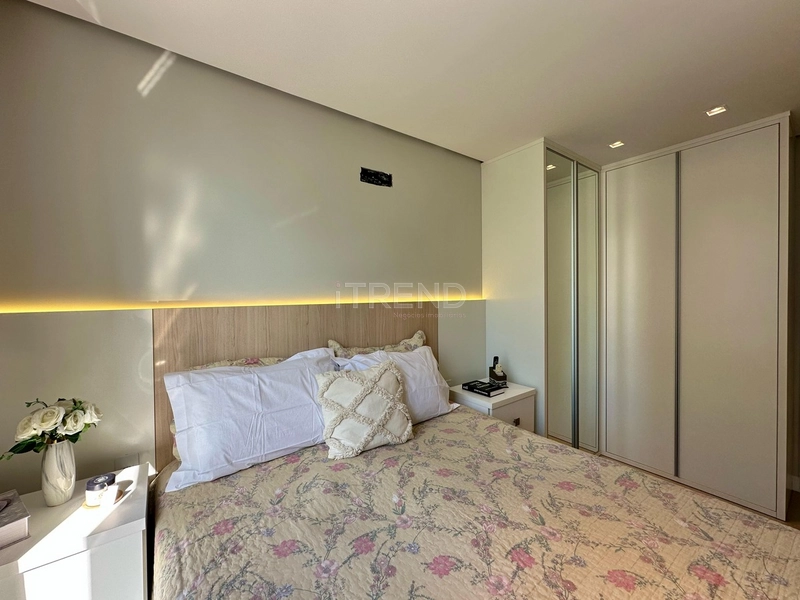 APARTAMENTO DUPLEX EM CAPÃO DA CANOA À VENDA: 3ª foto da galeria de imagens do imóvel