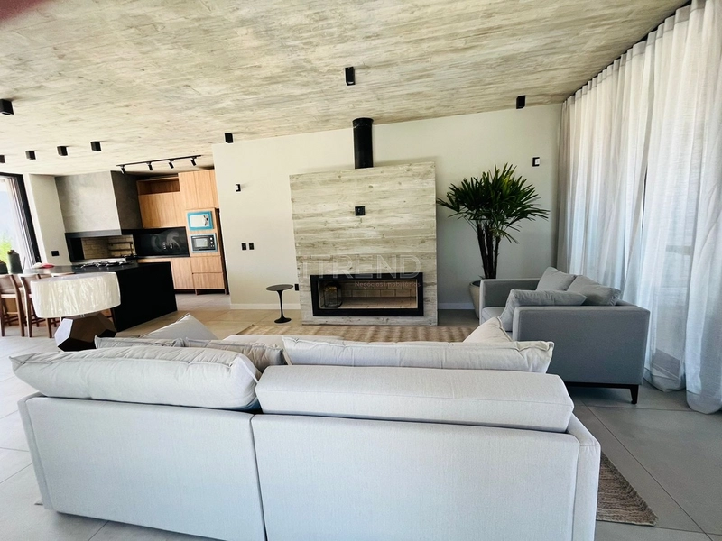 Casa no Centro de Xangri-lá: 8ª foto da galeria de imagens do imóvel