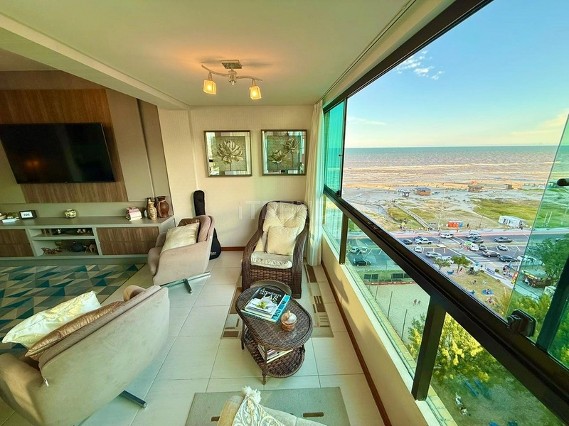APARTAMENTO DIFERENCIADO À VENDA FRENTE PRAÇA: 2ª foto da galeria de imagens do imóvel