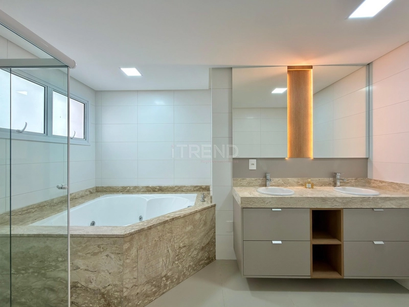APARTAMENTO GIGANTE À VENDA  COM VISTA PARA MAR RARIDADE NO MERCADO: 11ª foto da galeria de imagens do imóvel