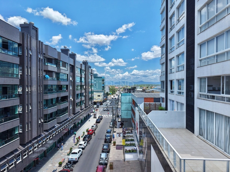 APARTAMENTO COM SACADA DE FRENTE E TERRAÇO: 1ª foto da galeria de imagens do imóvel