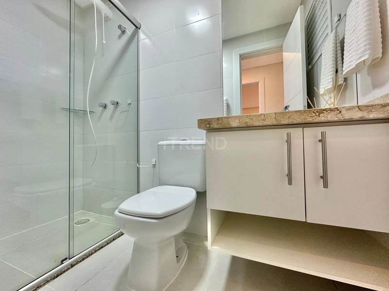 APARTAMENTO COM SACADA DE FRENTE E TERRAÇO: 2ª foto da galeria de imagens do imóvel