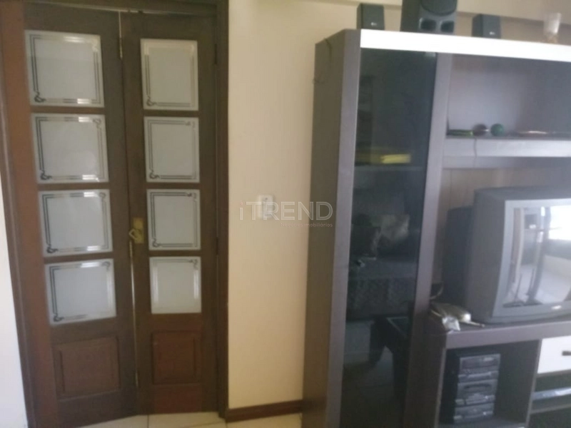 Apartamento de 2 dormitórios no centro.: 2ª foto da galeria de imagens do imóvel