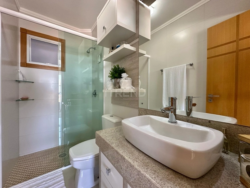 APARTAMENTO COM VISTA ETERNA PARA O MAR: 13ª foto da galeria de imagens do imóvel