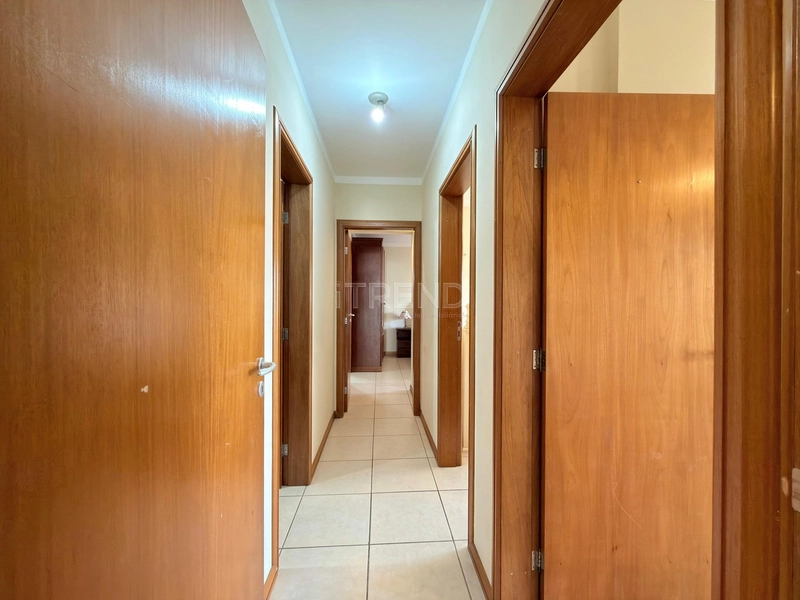 APARTAMENTO DE ESQUINA, COM VISTA PARA O MAR: 1ª foto da galeria de imagens do imóvel