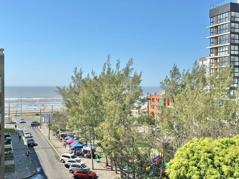 FRENTE PRAÇA: 20ª foto da galeria de imagens do imóvel