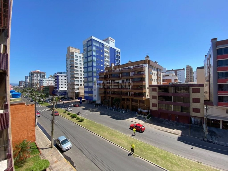 Frente norte: 7ª foto da galeria de imagens do imóvel