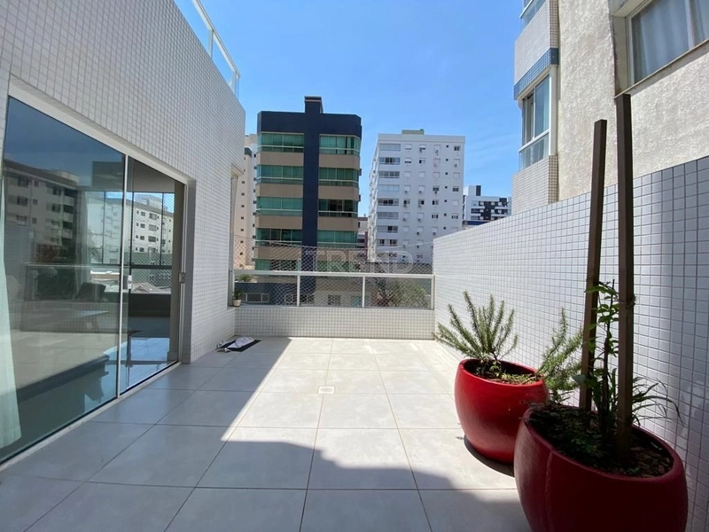 Apartamento com terraço no Centro: 21ª foto da galeria de imagens do imóvel