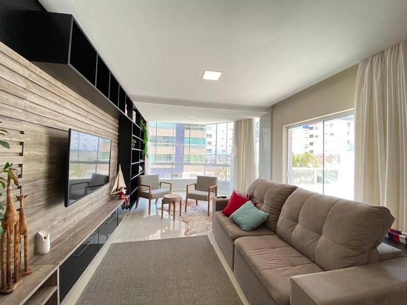 Apartamento com terraço no Centro: 17ª foto da galeria de imagens do imóvel