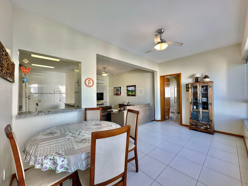 APARTAMENTO À VENDA  COM SACADA COM VISTA LIBERADA!: 4ª foto da galeria de imagens do imóvel