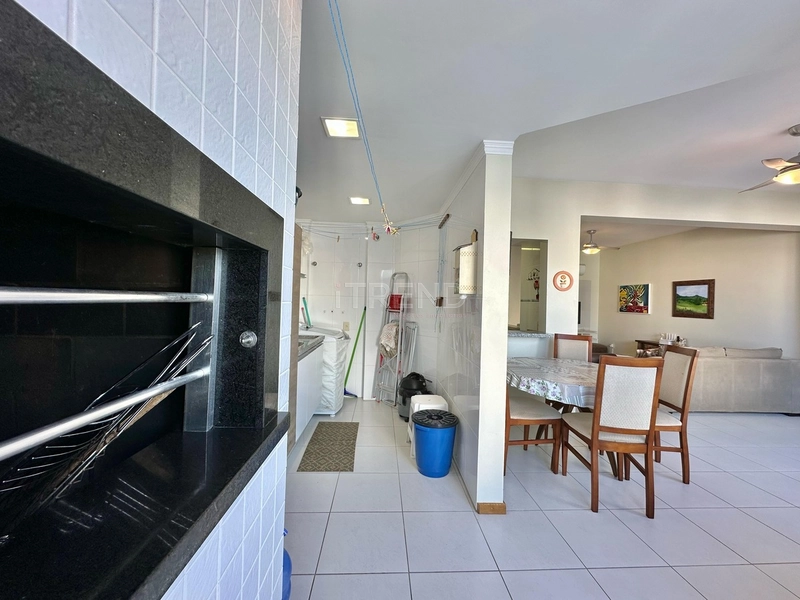 APARTAMENTO À VENDA  COM SACADA COM VISTA LIBERADA!: 11ª foto da galeria de imagens do imóvel