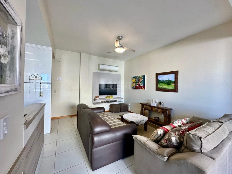 APARTAMENTO À VENDA  COM SACADA COM VISTA LIBERADA!: 1ª foto da galeria de imagens do imóvel