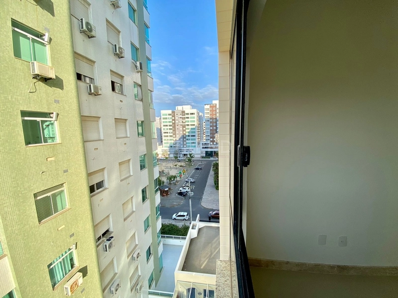 BARBADA em frente a praça !: 12ª foto da galeria de imagens do imóvel