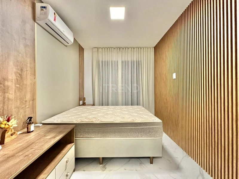 Amplo apartamento mobiliado e decorado: 3ª foto da galeria de imagens do imóvel