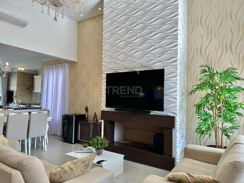Casa à beira lago!: 11ª foto da galeria de imagens do imóvel