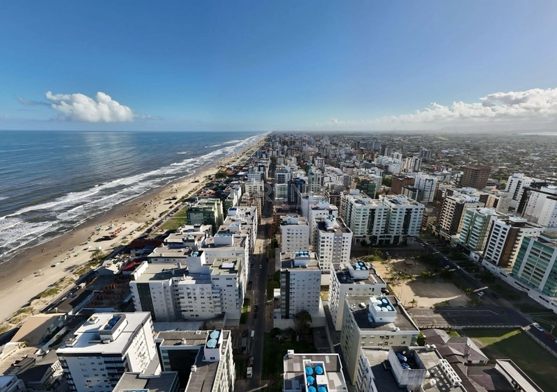 Apenas uma quadra do mar!: 3ª foto da galeria de imagens do imóvel