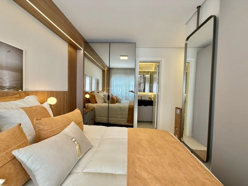 APARTAMENTO À VENDA COM TERRAÇO AMPLO: 2ª foto da galeria de imagens do imóvel