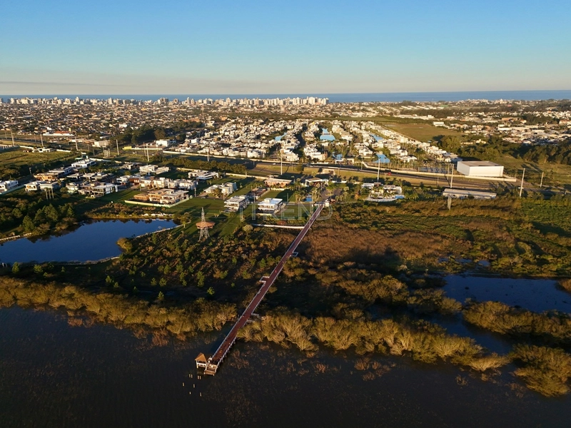 SOBRADO À VENDA CAPÃO ILHAS RESORT BEIRA LAGO: 16ª foto da galeria de imagens do imóvel