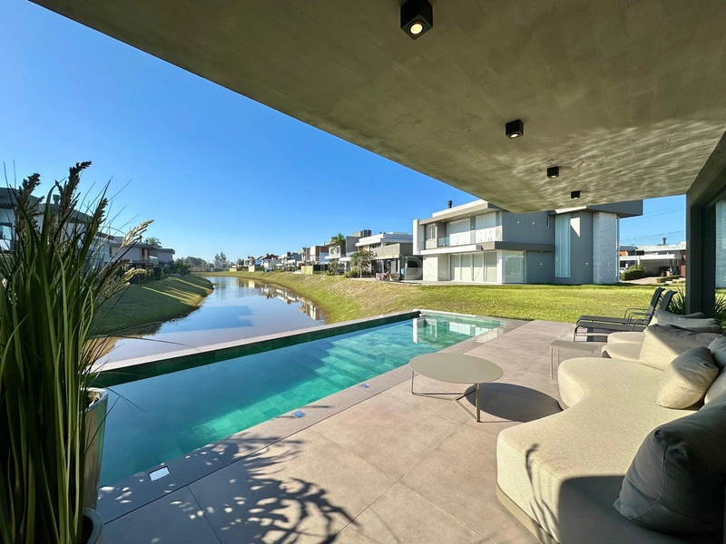 SOBRADO À VENDA CAPÃO ILHAS RESORT BEIRA LAGO: 2ª foto da galeria de imagens do imóvel