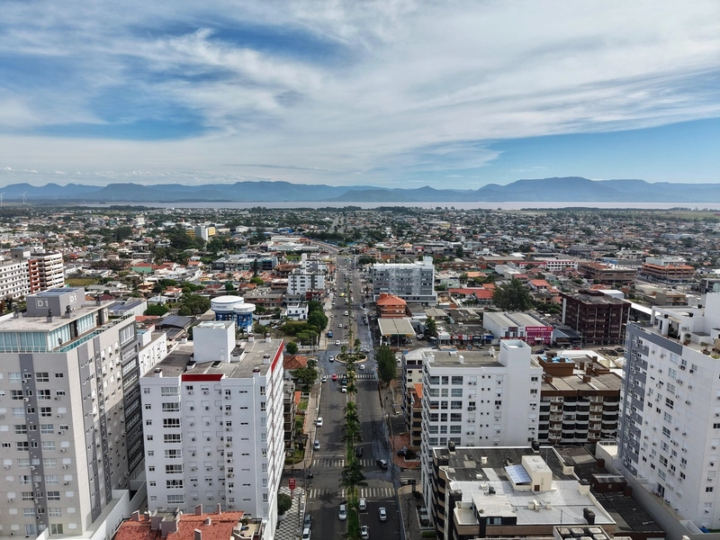SACADA DE FRENTE: 2ª foto da galeria de imagens do imóvel