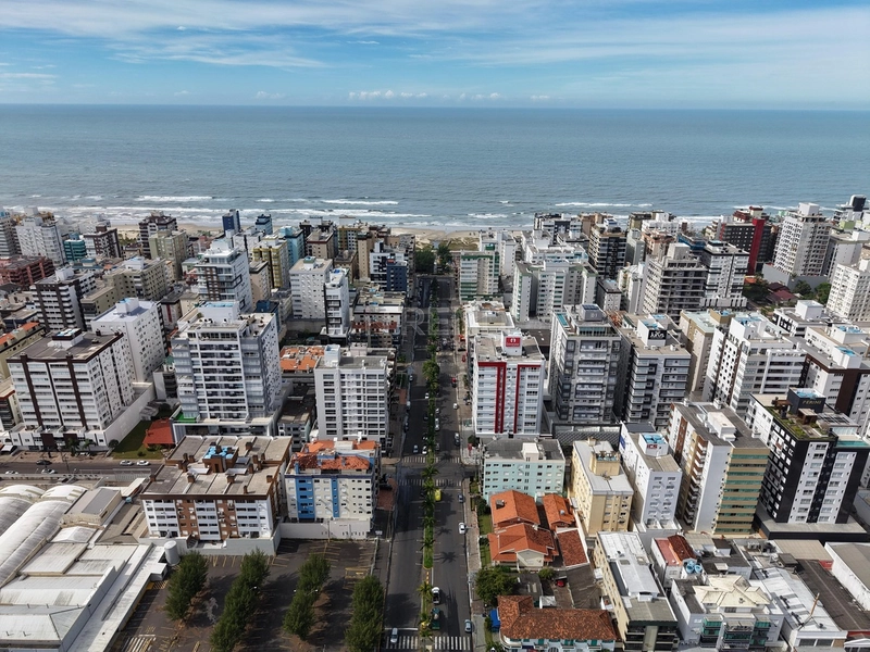 SACADA DE FRENTE: 3ª foto da galeria de imagens do imóvel