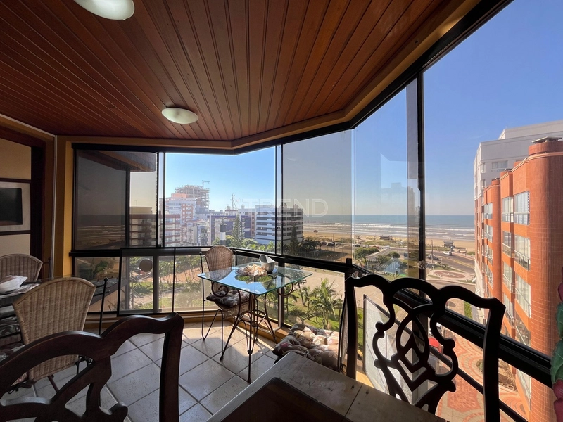 Na Praça do Farol - Vista para o Mar: 2ª foto da galeria de imagens do imóvel
