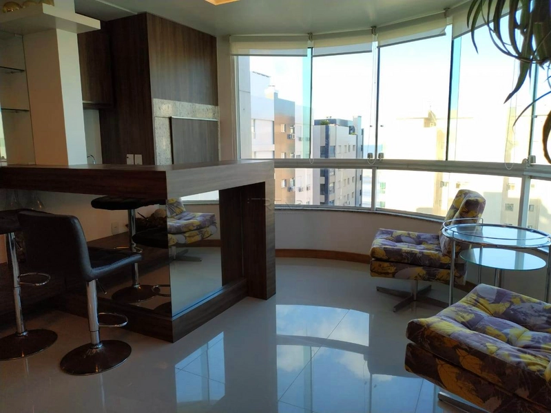 Mobiliado e Decorado - Uma quadra do Mar: 9ª foto da galeria de imagens do imóvel