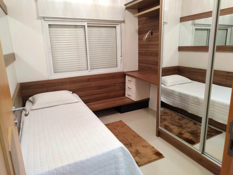 Mobiliado e Decorado - Uma quadra do Mar: 14ª foto da galeria de imagens do imóvel