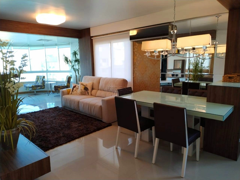 Mobiliado e Decorado - Uma quadra do Mar: 15ª foto da galeria de imagens do imóvel